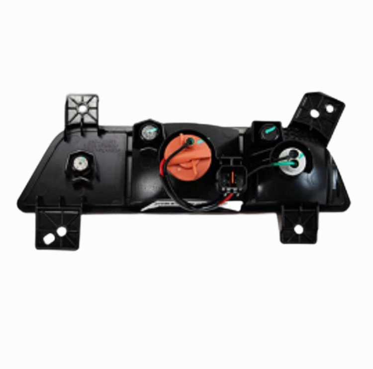 چراغ عقب چپ KMC T8 اصلی نمای پشت